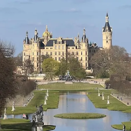 Schoene Helle Dg In Der Altstadt *